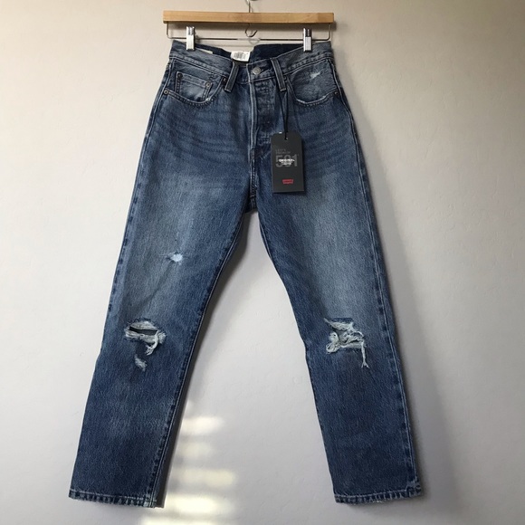 LAST ONE - [Levi’s] 501 Cropped Premium Jeans - Picture 2 of 8